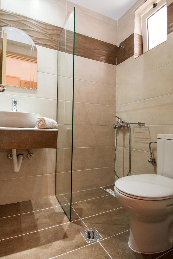 Pythari Apartments Laganas Bagian luar foto