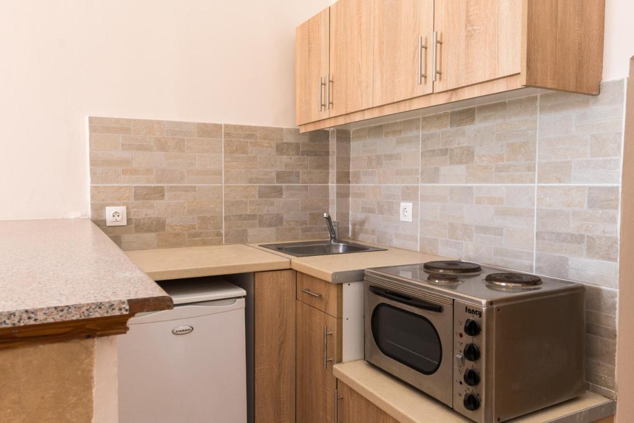 Pythari Apartments Laganas Bagian luar foto